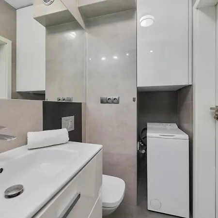 Modern With Balcony For 4 Guests In By Renters Vratislav