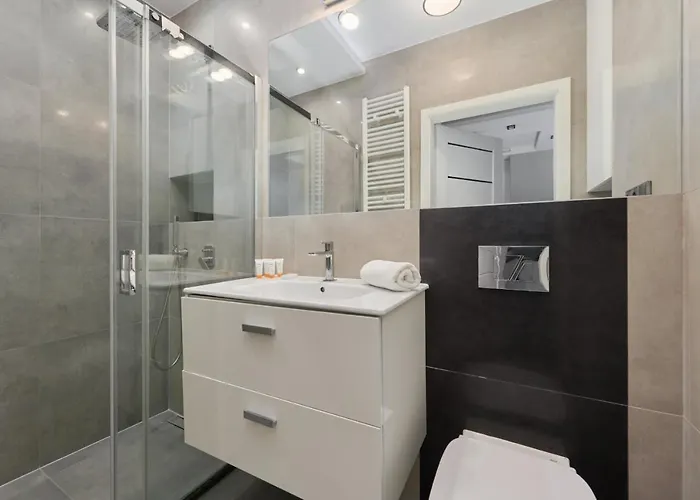 Apartman Modern With Balcony For 4 Guests In By Renters *