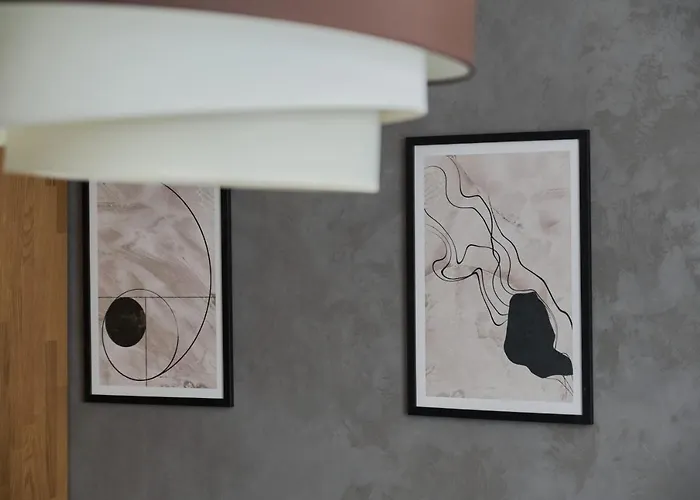 Modern With Balcony For 4 Guests In By Renters Apartman Wrocław